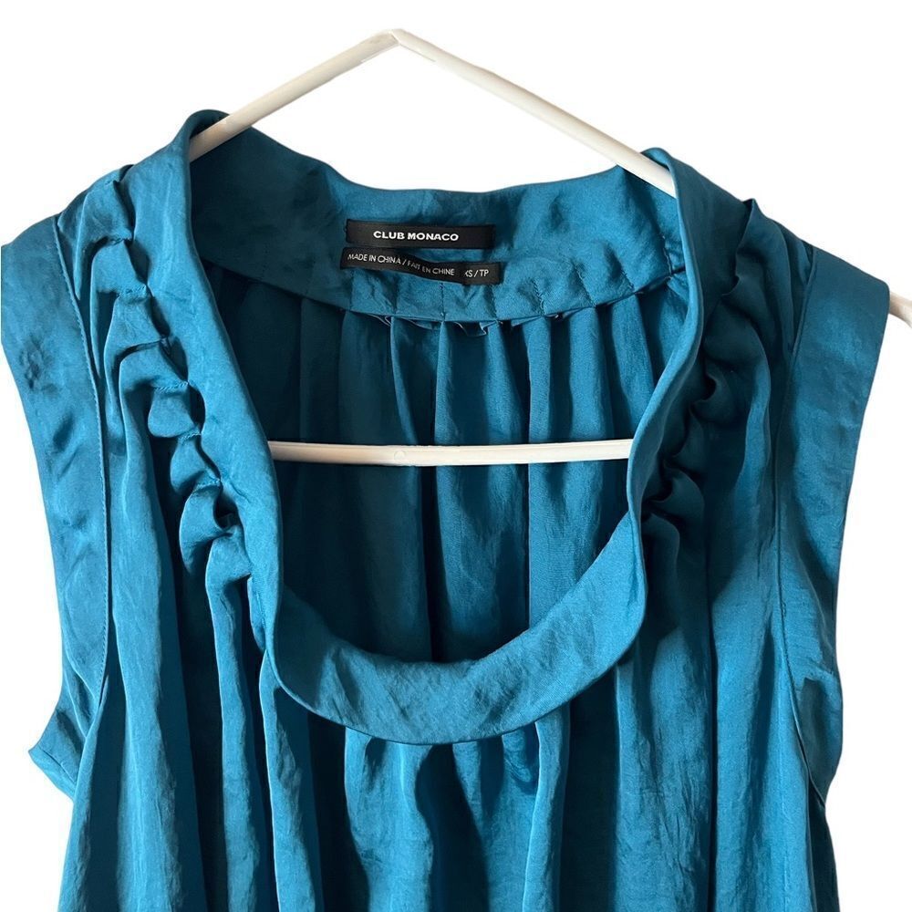 Club Monaco Sleeveless Blue Top - Picture 2 of 8
